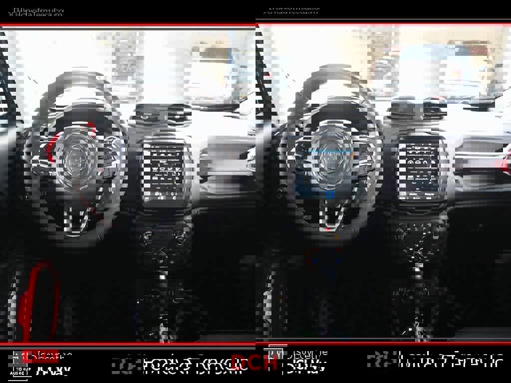 Used 2023 Jeep Renegade Trailhawk image 8