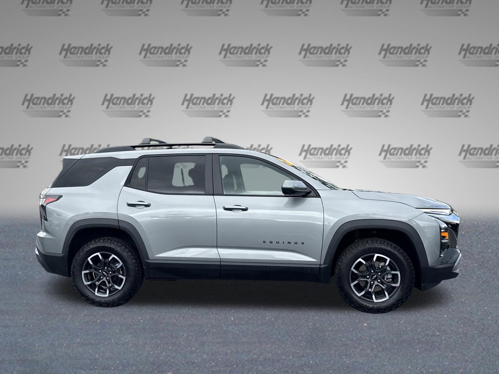Used 2026 Chevrolet Equinox ACTIV w/ Convenience Package III FWD image 11
