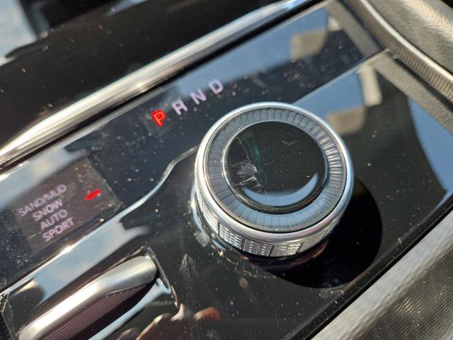 New 2025 Jeep Grand Cherokee Limited w/ Luxury Tech Group II image 22