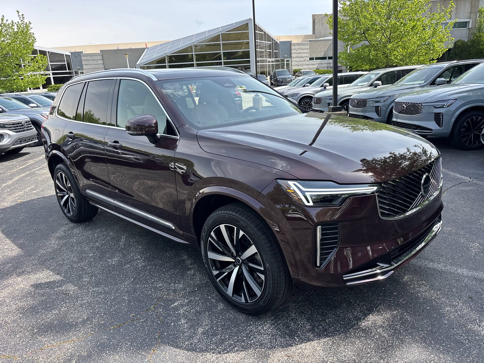 New 2026 Volvo XC90 B5 Core w/ Protection Package Premier AWD/4WD image 3