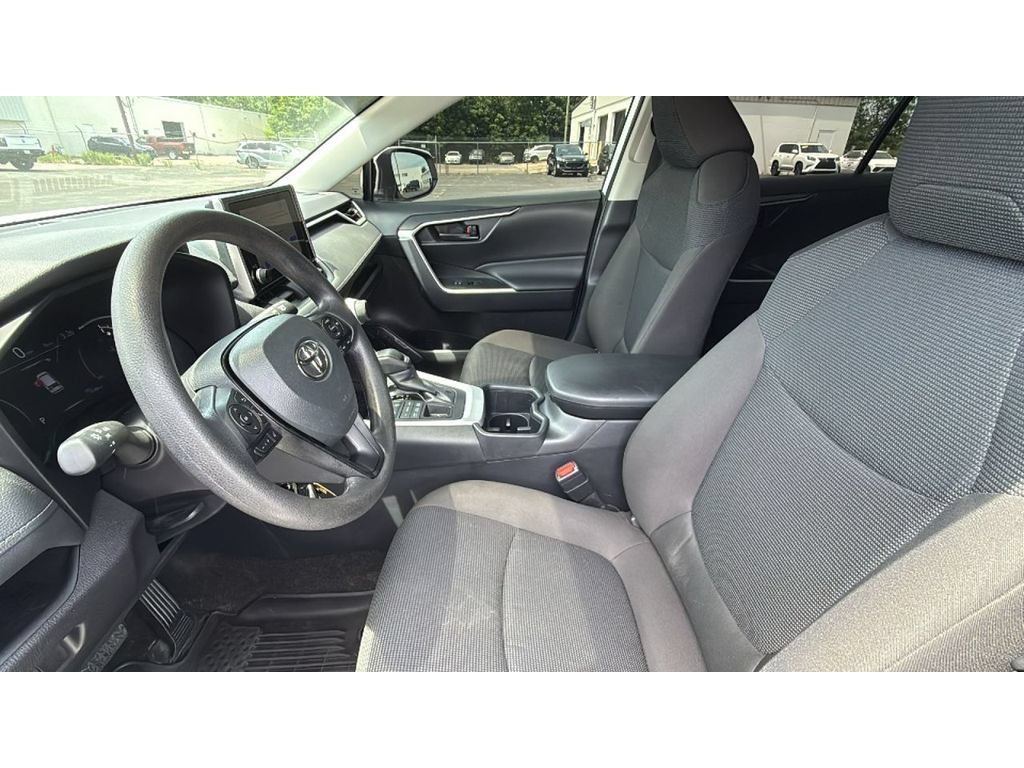 Certified 2025 Toyota RAV4 LE AWD/4WD image 29