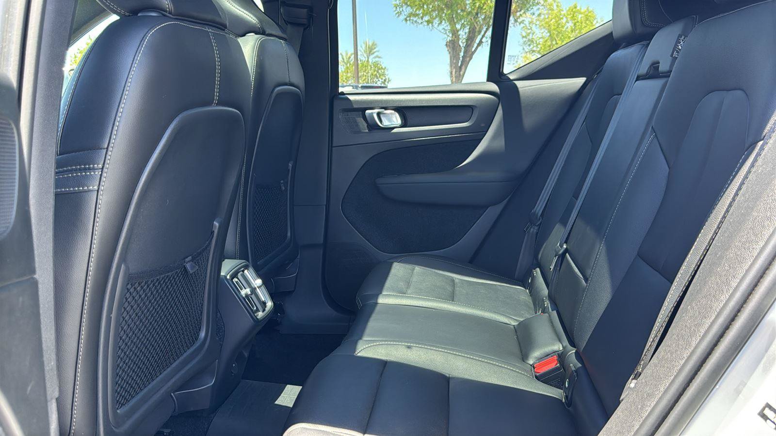 Used 2019 Volvo XC40 T5 Inscription AWD/4WD image 24