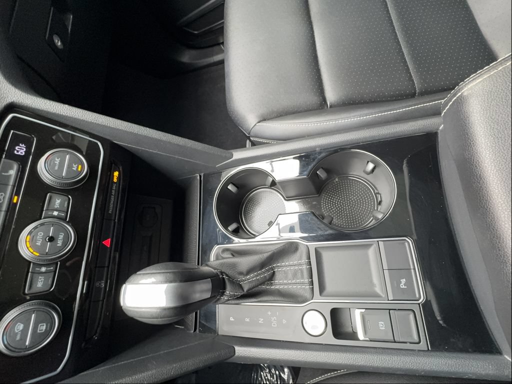 Used 2023 Volkswagen Atlas SE w/ Panoramic Sunroof Package FWD image 53