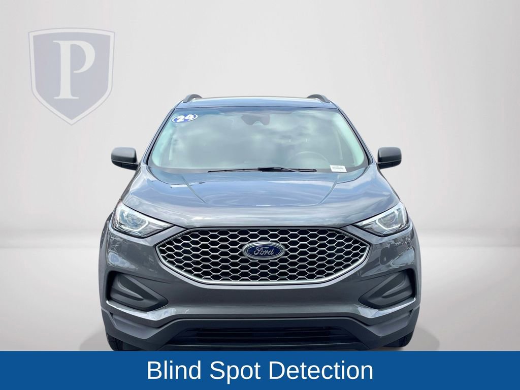 Used 2024 Ford Edge SE AWD/4WD image 3