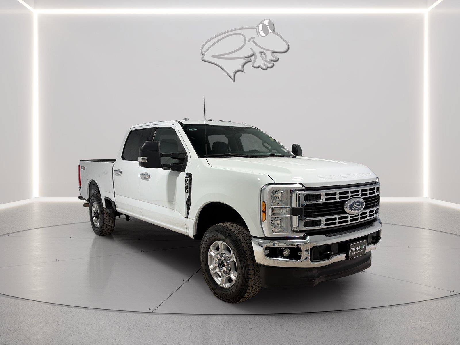 Certified 2025 Ford F250 XLT w/ Snow Plow Prep Package AWD/4WD image 7