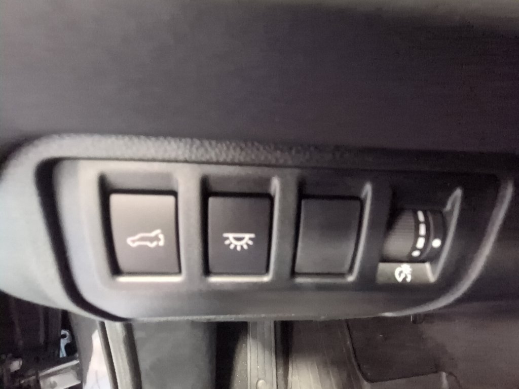 Used 2026 Subaru Ascent Limited w/ Popular Package #2 AWD/4WD image 9