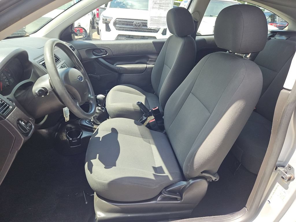 Used 2007 Ford Focus S FWD image 11