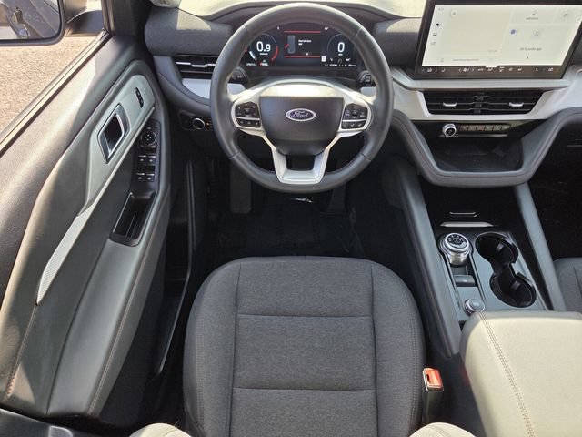 Used 2025 Ford Explorer Active RWD image 7