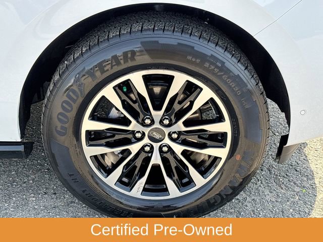 Certified 2025 Ford Expedition Platinum AWD/4WD image 12