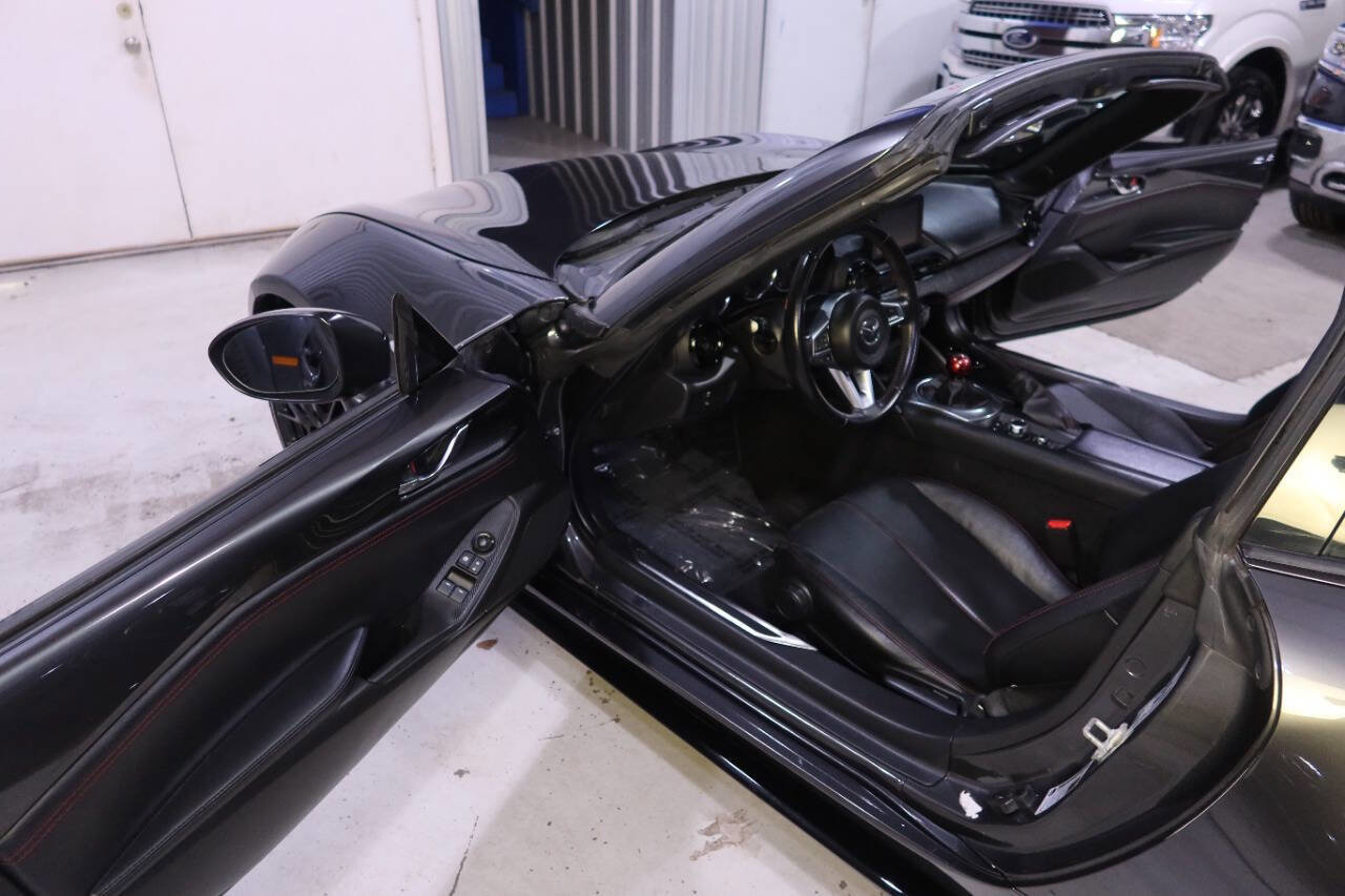 Used 2018 MAZDA MX-5 Miata RF Club w/ Brembo/BBS Package RWD image 14