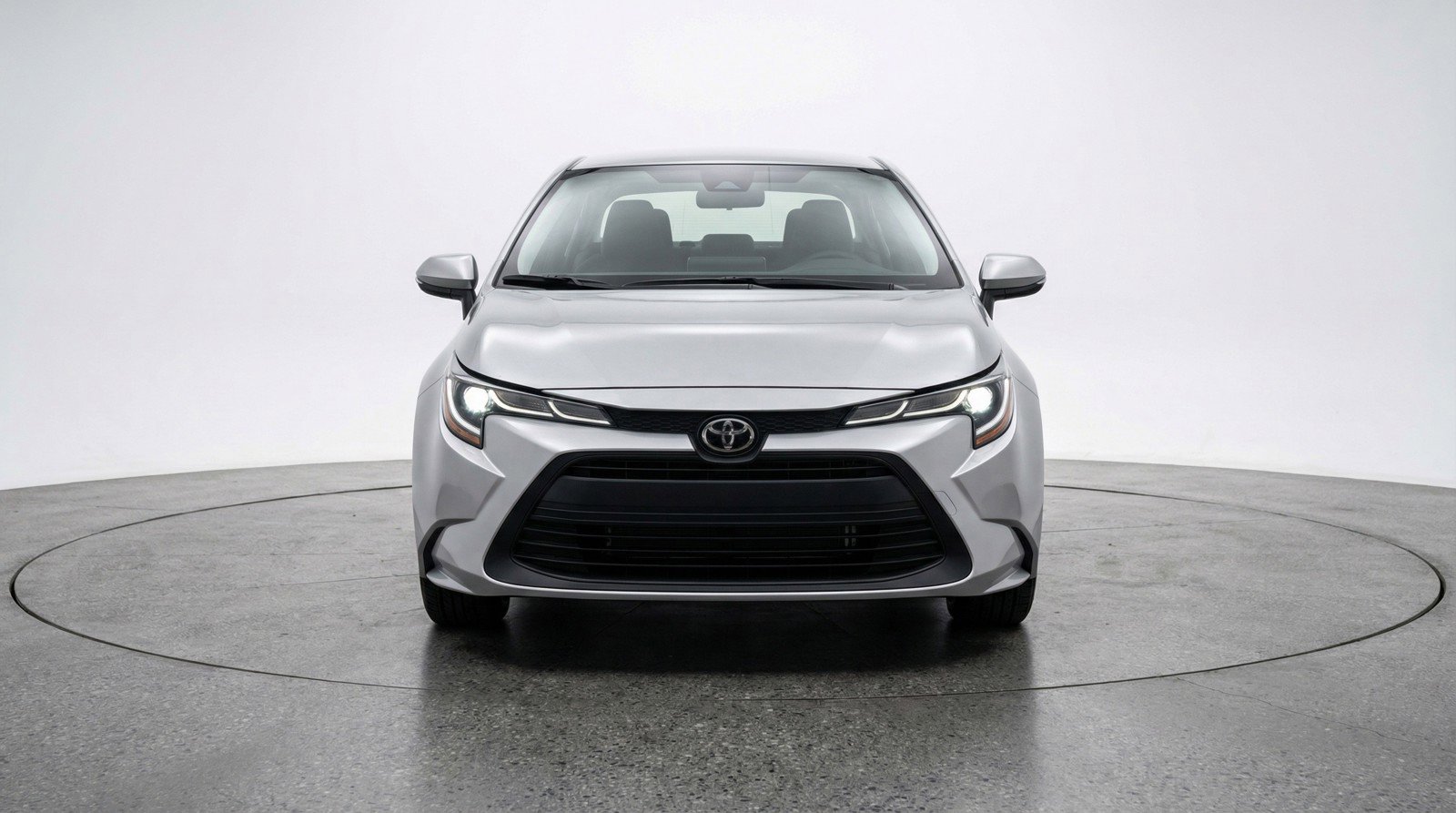 Used 2025 Toyota Corolla LE FWD image 2