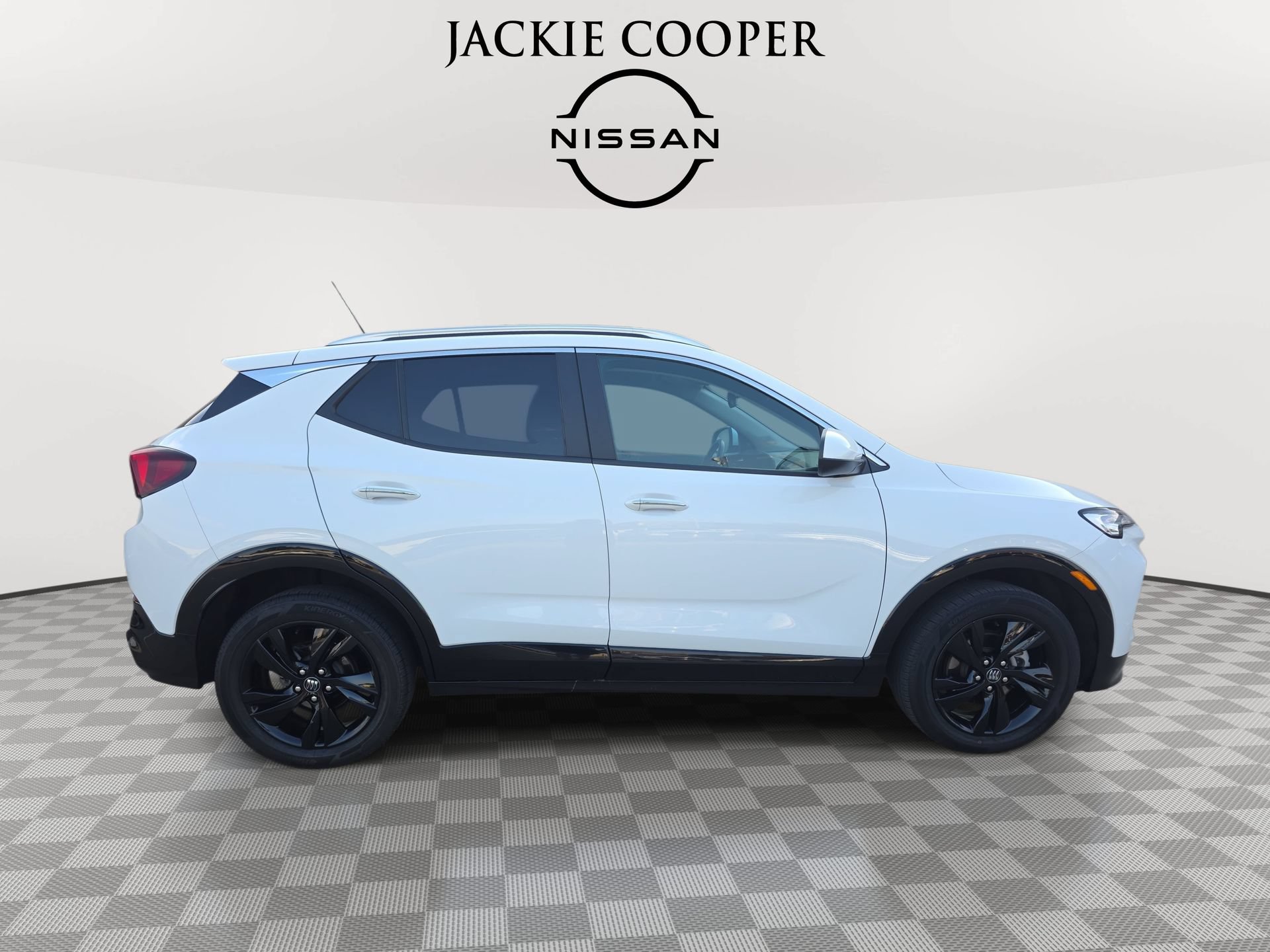 Used 2024 Buick Encore GX Sport Touring AWD/4WD image 4