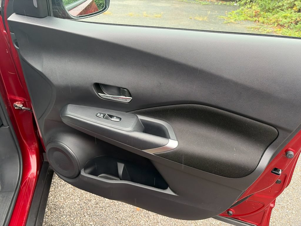 Used 2024 Nissan Kicks SV FWD image 19