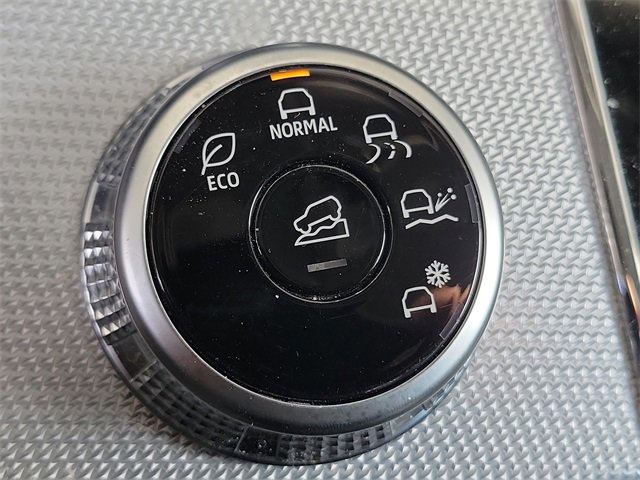 Used 2022 Mitsubishi Outlander SEL image 17