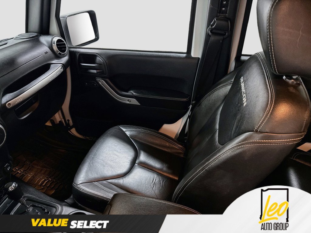 Used 2015 Jeep Wrangler Unlimited Rubicon AWD/4WD image 23