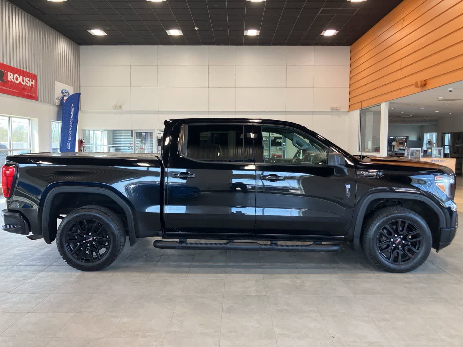 Used 2021 GMC Sierra 1500 Elevation w/ Preferred Package AWD/4WD image 4
