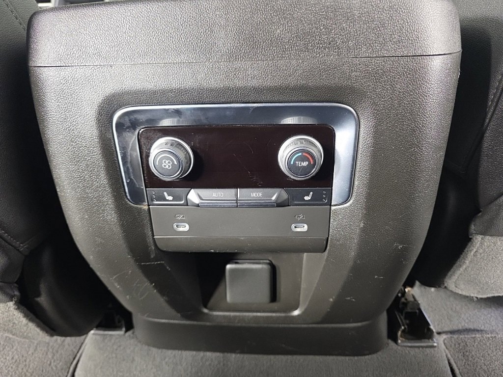 Used 2023 Chevrolet Tahoe Z71 w/ Luxury Package image 42