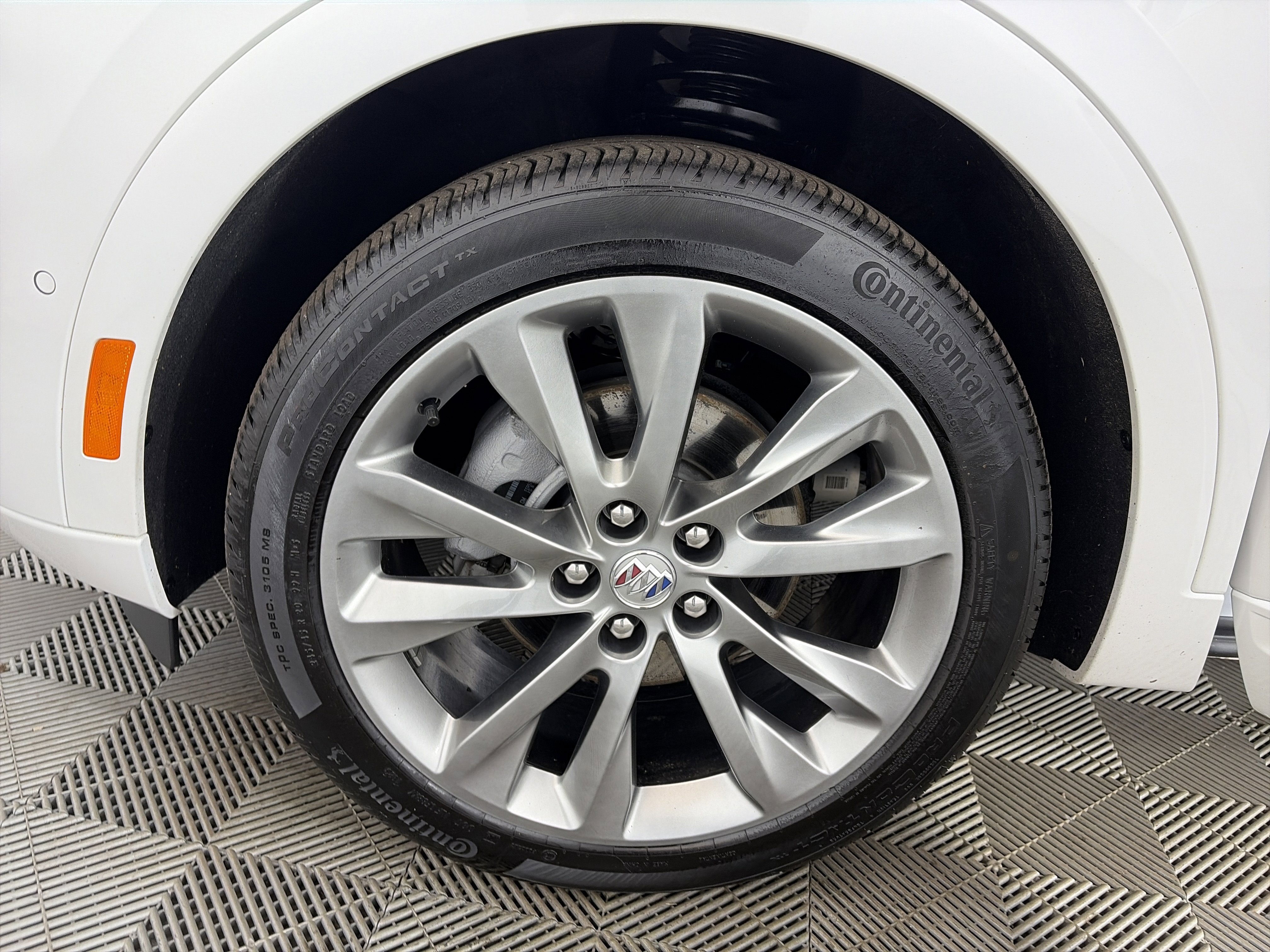 Certified 2023 Buick Envision Avenir image 13