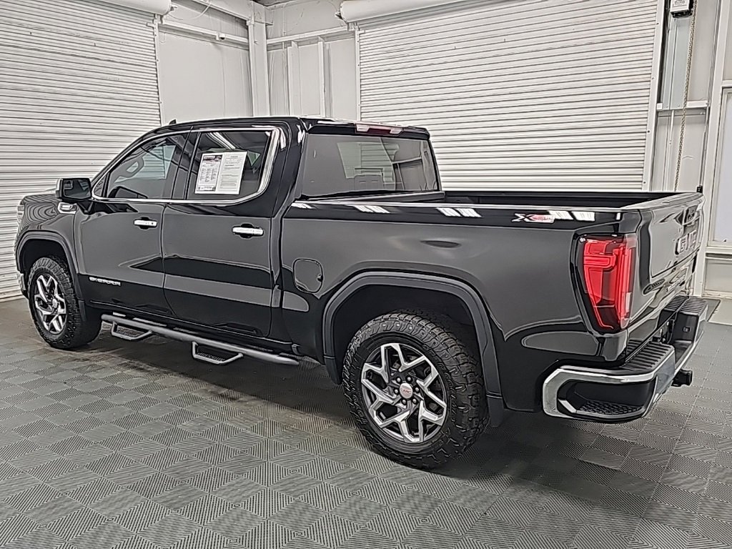 Certified 2022 GMC Sierra 1500 SLT image 5