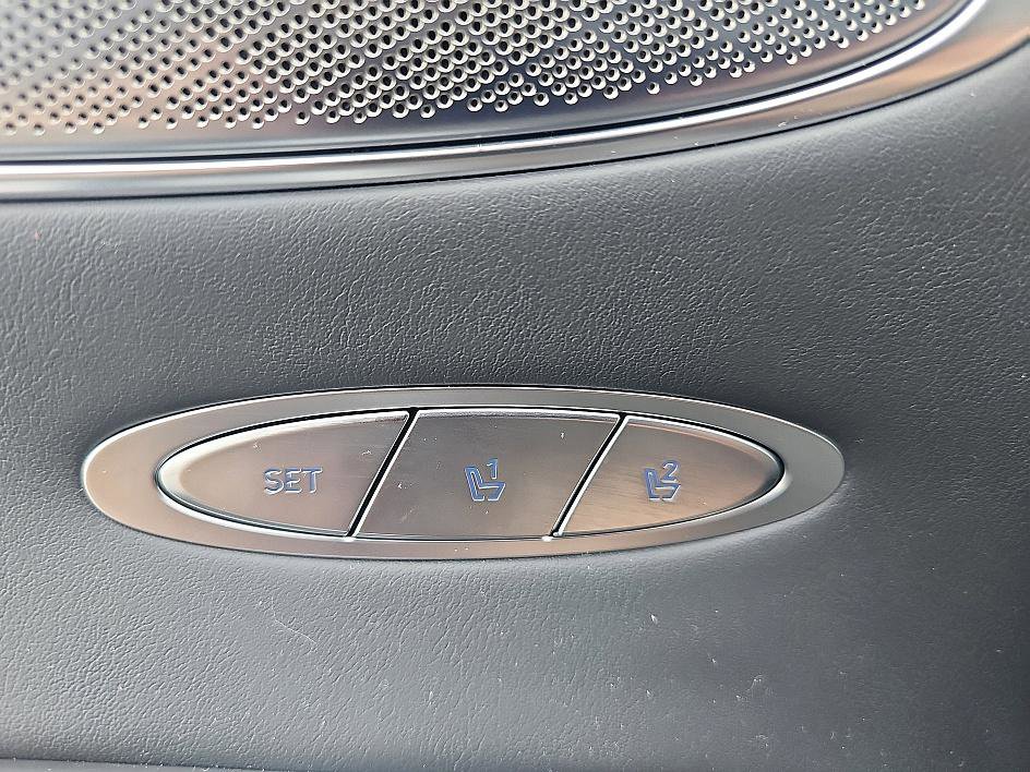 Used 2025 Genesis GV70 3.5T Sport w/ Sport Advanced Package image 10