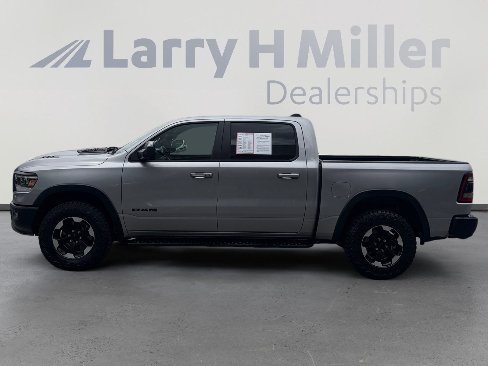Used 2021 RAM 1500 Rebel w/ Rebel Level 1 Equipment Group AWD/4WD image 2
