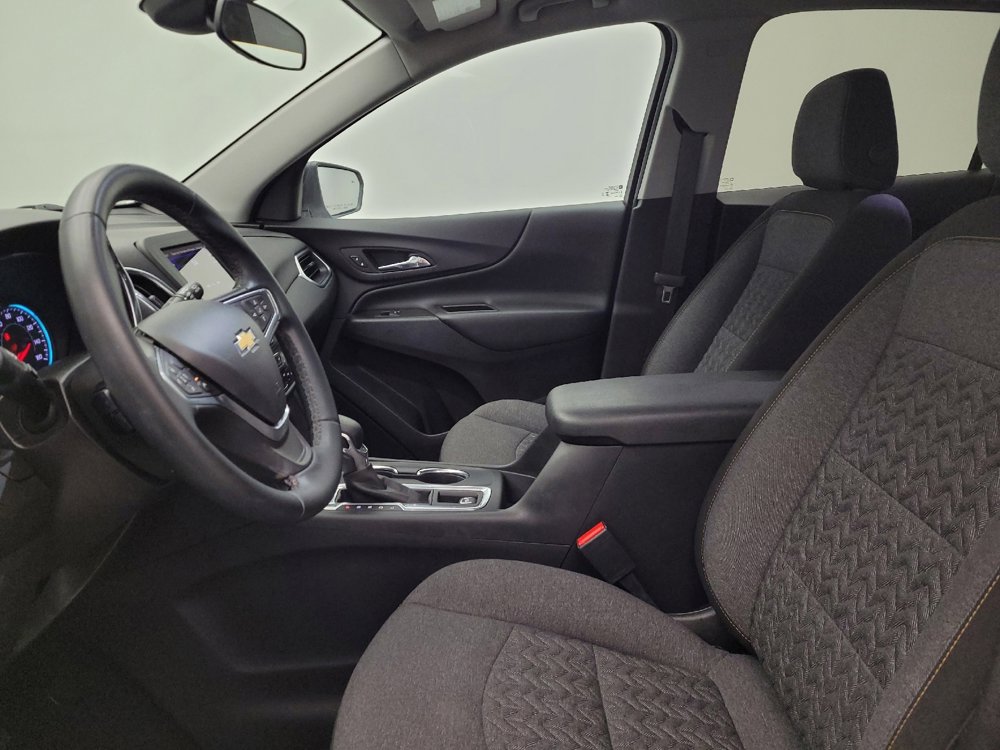Used 2023 Chevrolet Equinox LT w/ Driver Convenience Package AWD/4WD image 17
