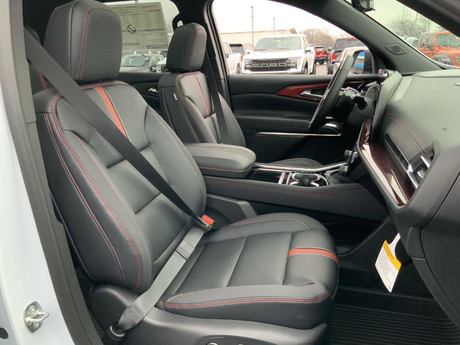 New 2026 Chevrolet Traverse RS w/ LPO, Floor Liner Package image 69