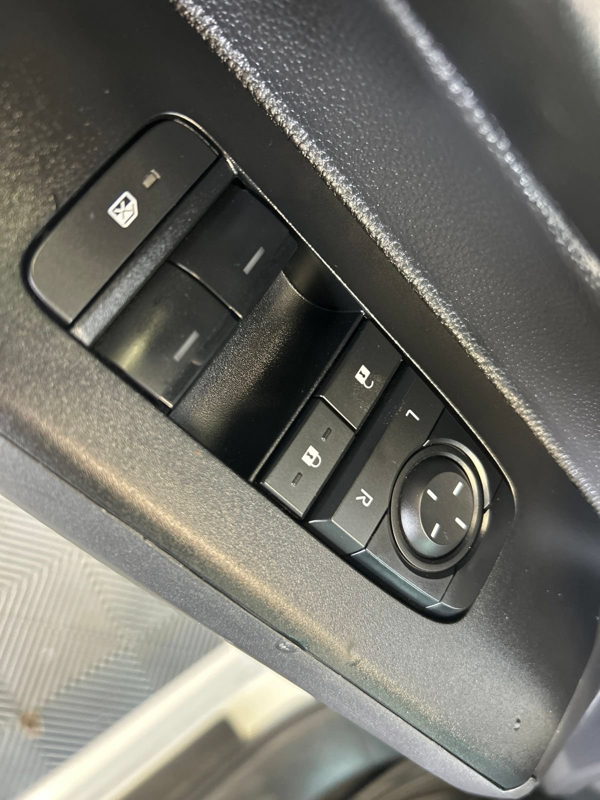 Used 2025 Toyota Tacoma SR RWD image 11