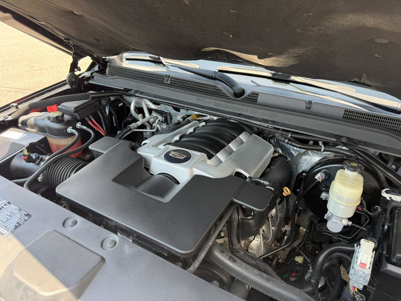 Used 2017 Cadillac Escalade 2WD image 19