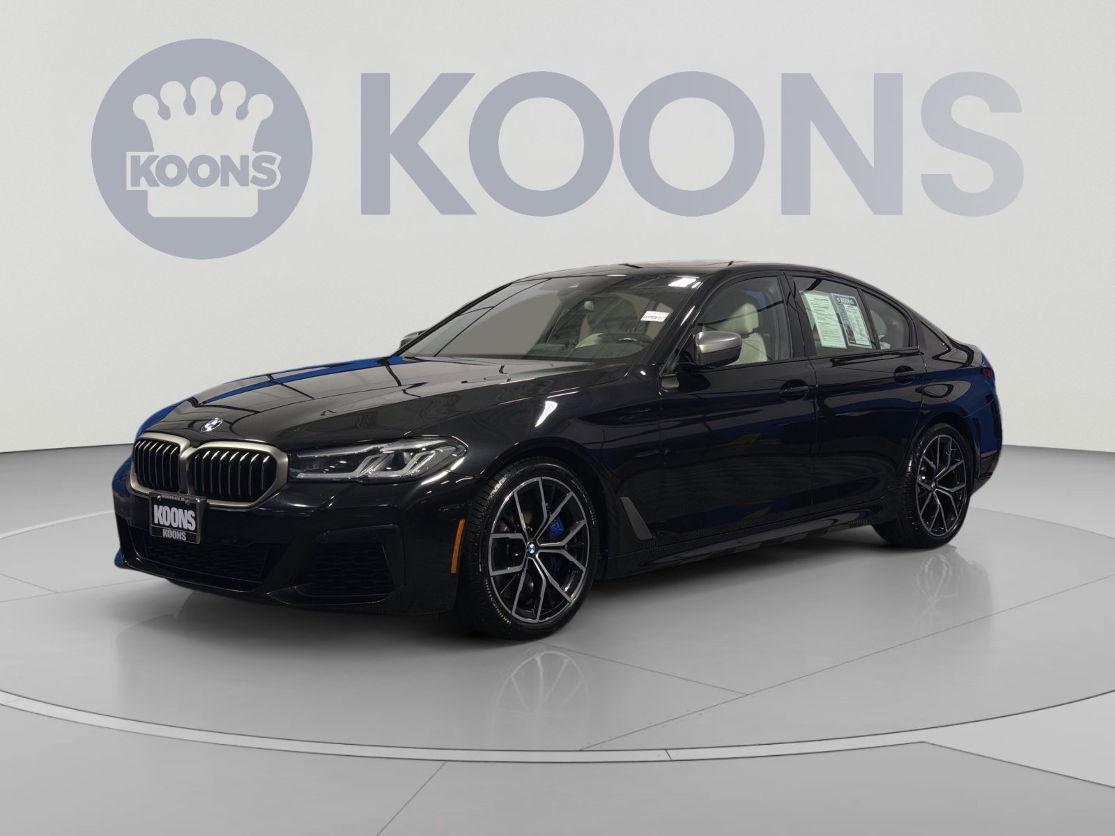 Used 2023 BMW M550i xDrive AWD/4WD image 1