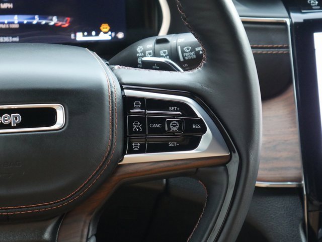 Used 2024 Jeep Grand Cherokee L Summit image 21