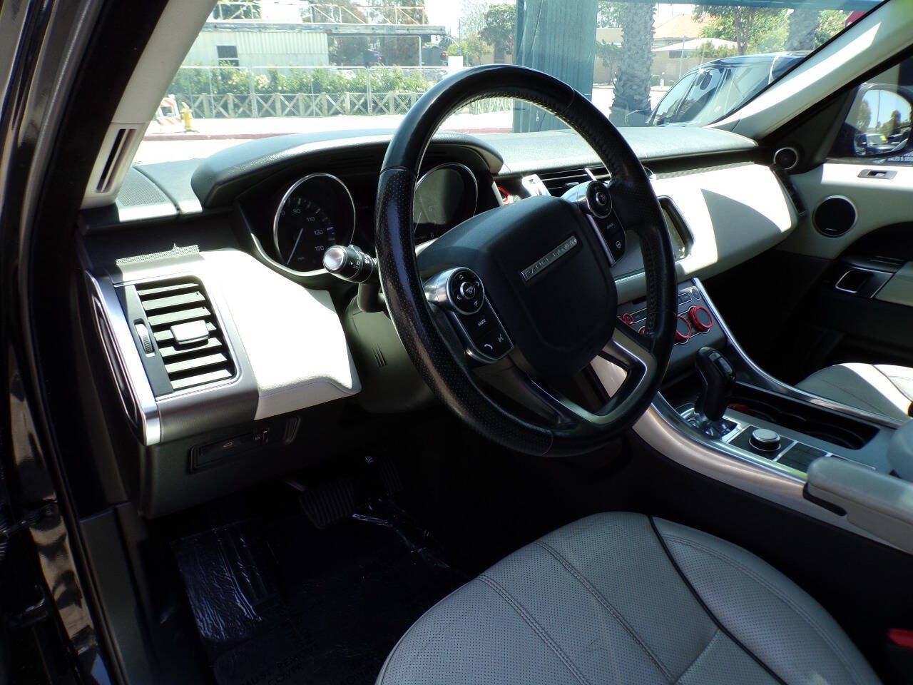 Used 2014 Land Rover Range Rover Sport HSE AWD/4WD image 26