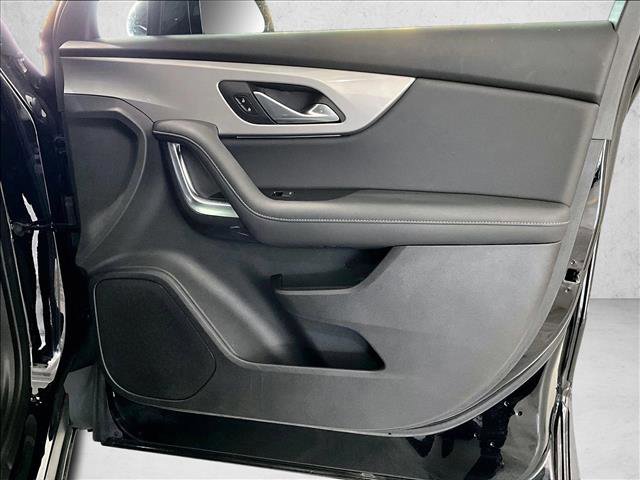 Used 2024 Chevrolet Blazer LT FWD image 19