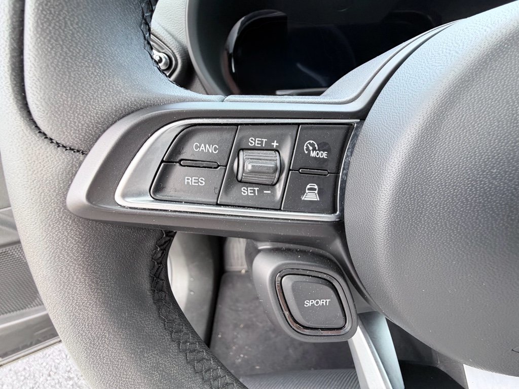 Used 2023 Dodge Hornet GT AWD/4WD image 14