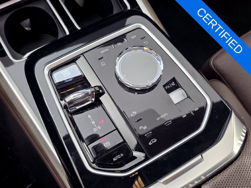 Certified 2023 BMW 760i xDrive AWD/4WD image 20