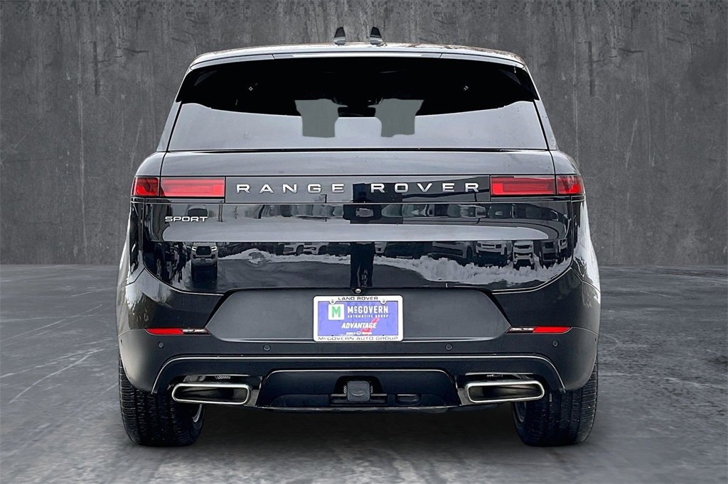 Used 2024 Land Rover Range Rover Sport SE image 5