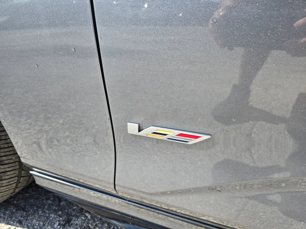 Used 2022 Cadillac CT4 V w/ Technology Package RWD image 10