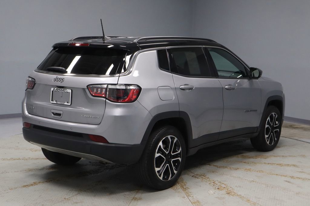 Used 2024 Jeep Compass Limited AWD/4WD image 10