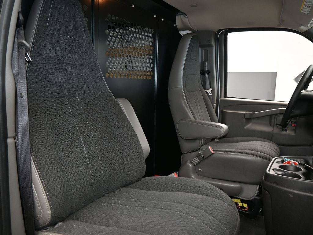 Used 2024 Chevrolet Express 2500 w/ Driver Convenience Package image 35