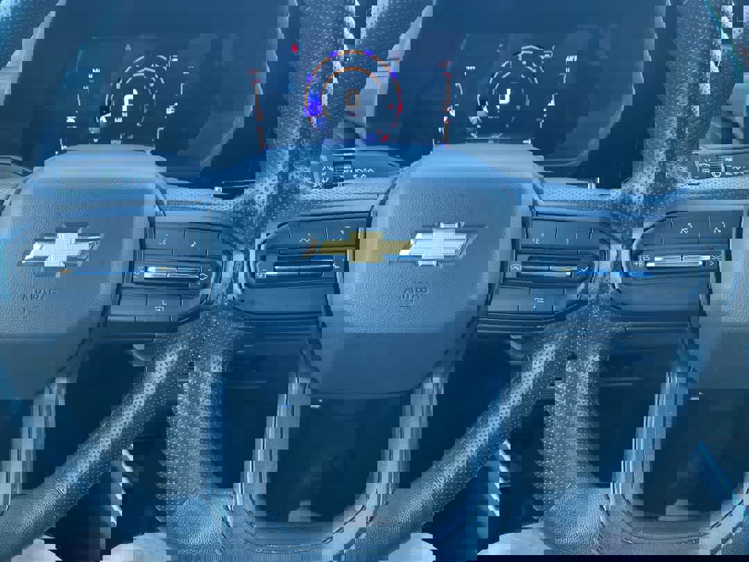 Used 2023 Chevrolet Colorado W/T image 14