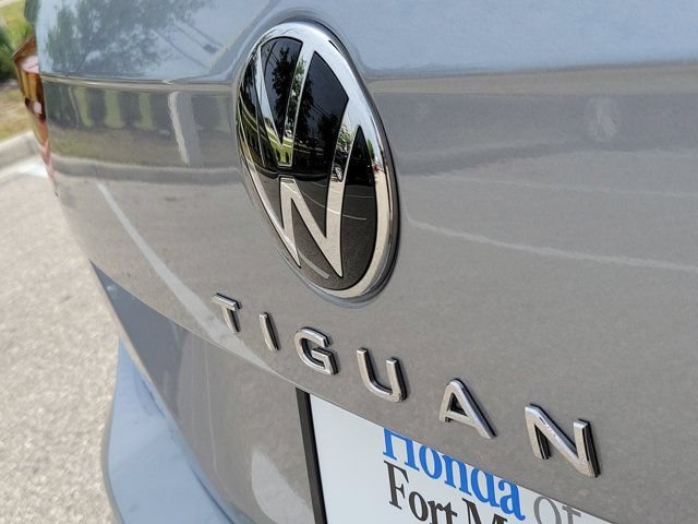 Used 2024 Volkswagen Tiguan SE FWD image 9