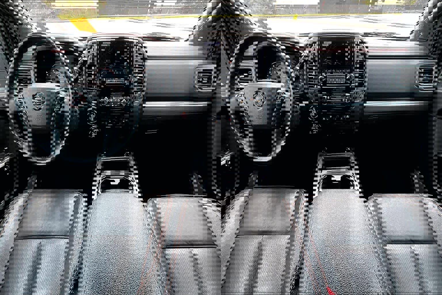 Used 2024 Nissan Titan PRO-4X w/ Pro-4x Convenience Package image 16