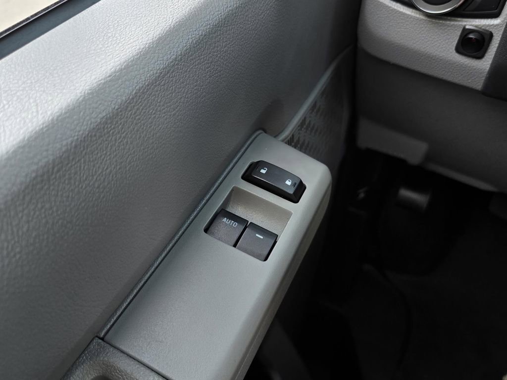 Used 2021 Ford E-450 and Econoline 450 Super Duty w/ Power Windows & Locks Group image 35