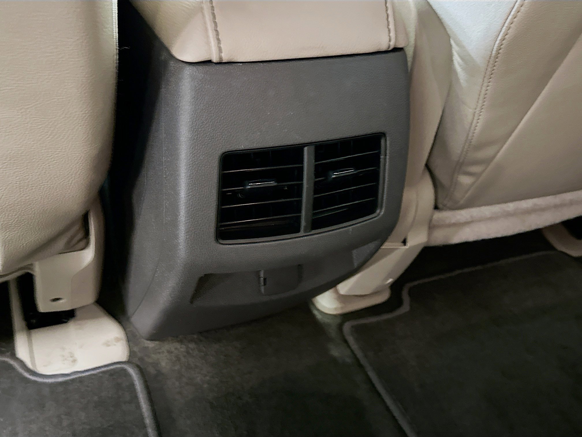 Used 2014 Ford Edge SEL w/ Equipment Group 205A image 28