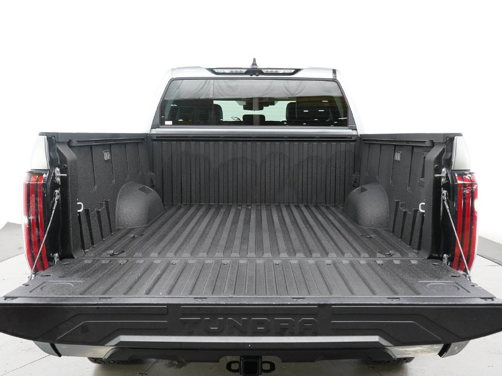 Used 2024 Toyota Tundra Limited AWD/4WD image 18