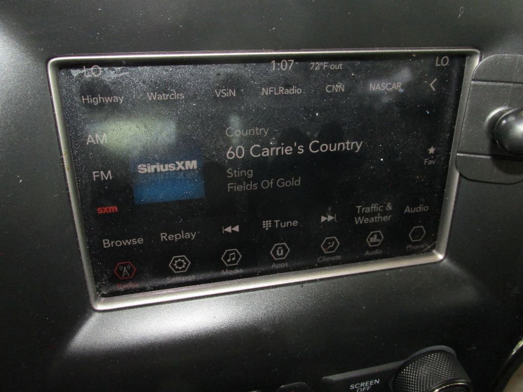 Used 2021 Jeep Grand Cherokee Laredo w/ Security & Convenience Group image 20