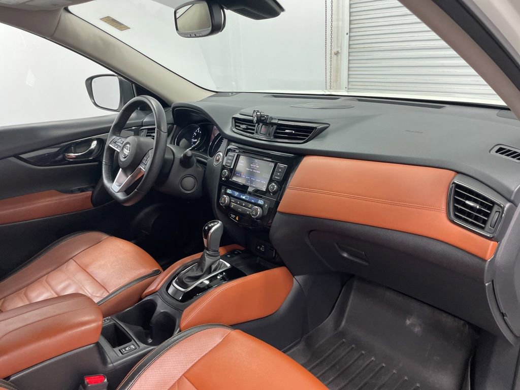 Used 2019 Nissan Rogue SL w/ Premium Package AWD/4WD image 39