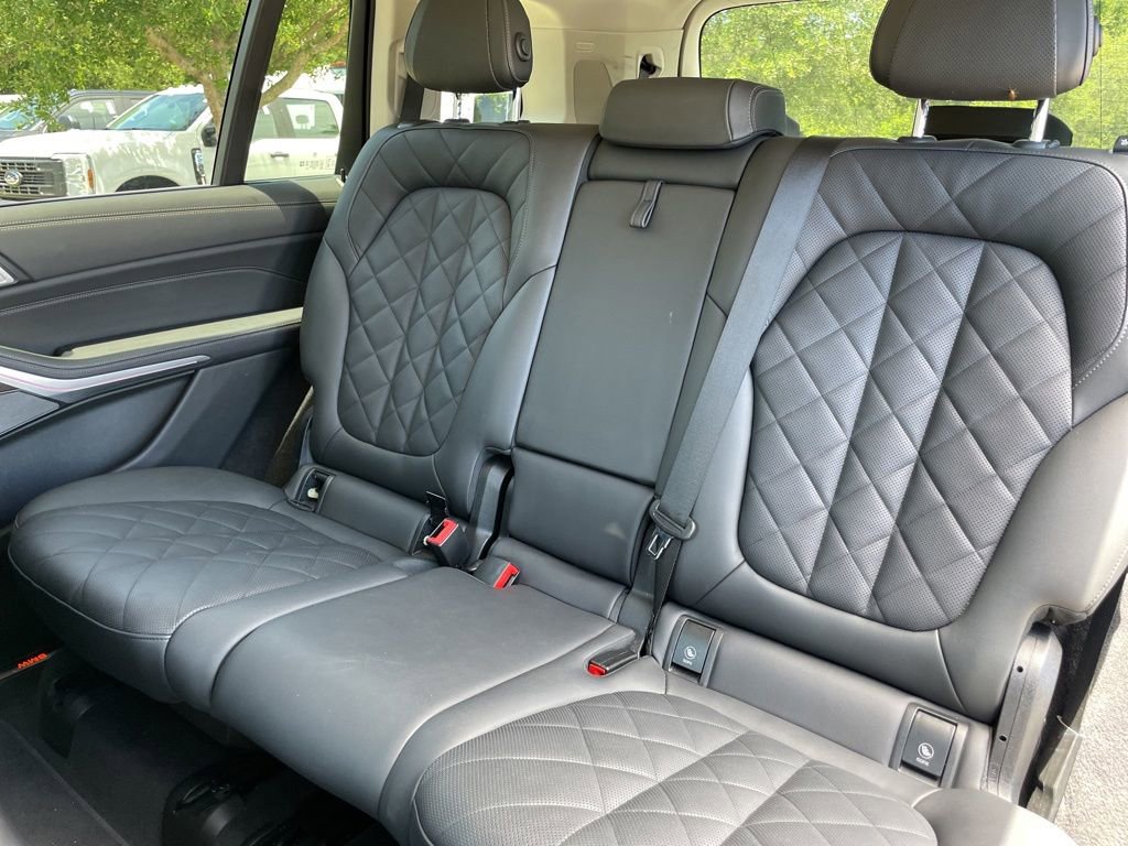 Used 2024 BMW X7 xDrive40i AWD/4WD image 10
