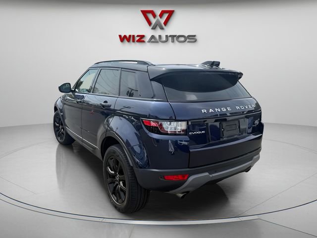 Used 2019 Land Rover Range Rover Evoque SE AWD/4WD image 3