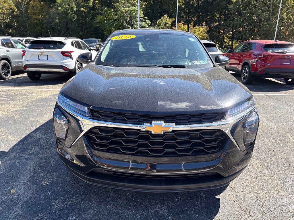 Certified 2024 Chevrolet Trax LS w/ LS Convenience Package FWD image 9